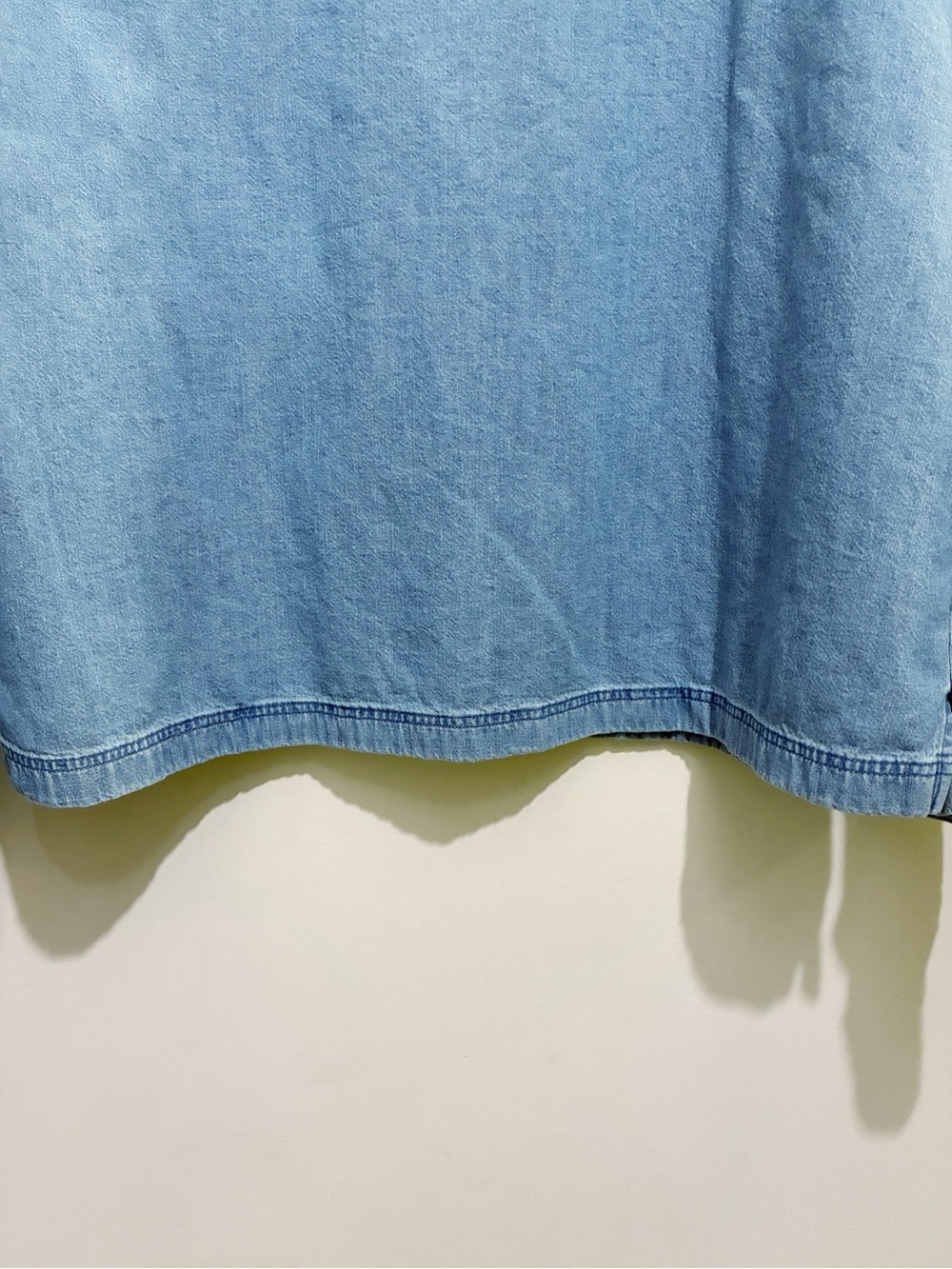 Uniqlo Denim Longsleeve Shirt Size Large Loose Boxy Fit - Picture 5 of 12